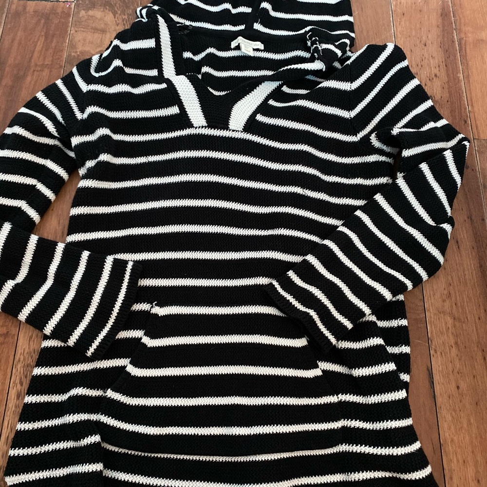 St Tropez Large Sweater Hooded